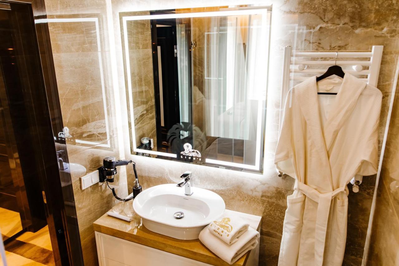 Lion'S Hotel Chişinău Extérieur photo
