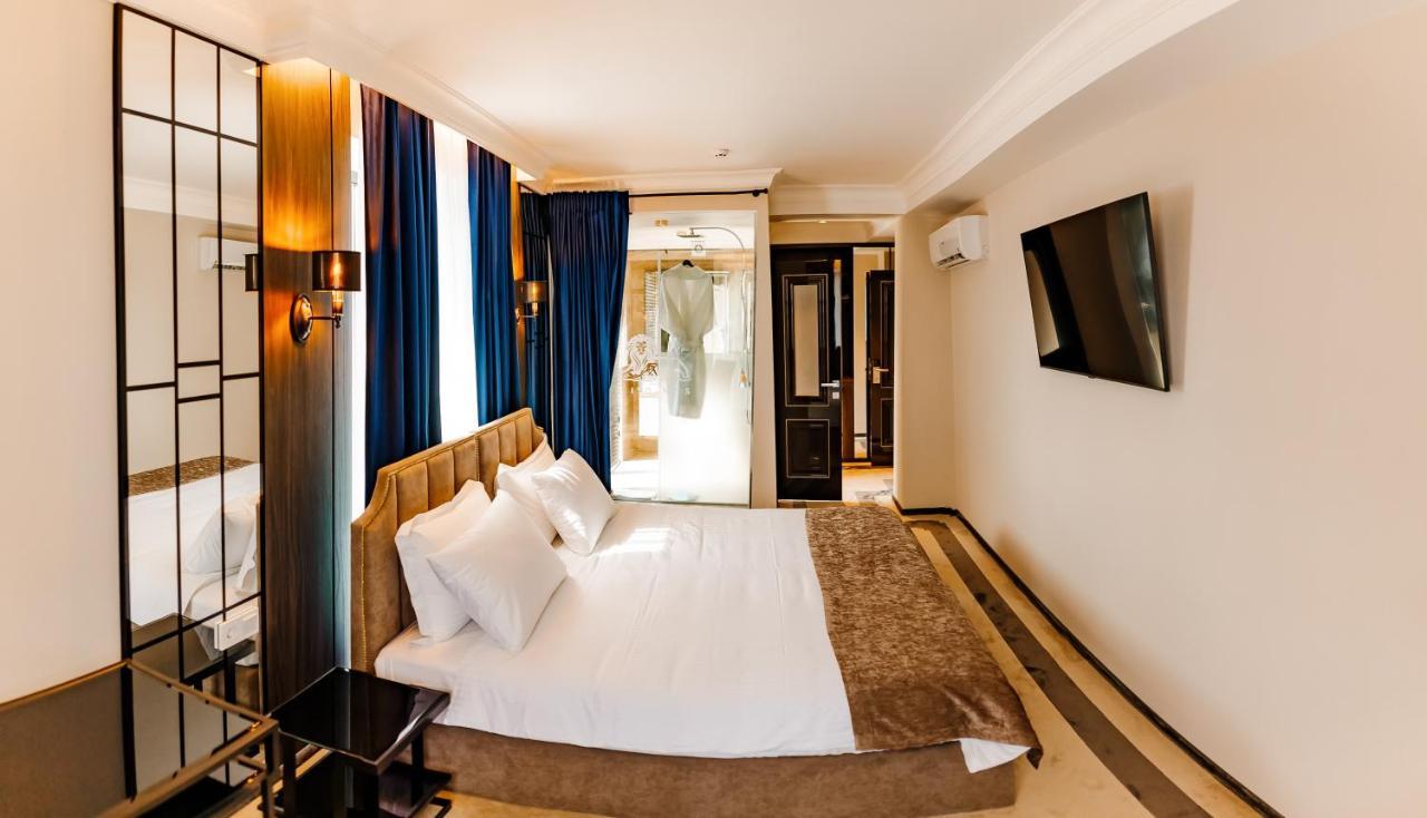Lion'S Hotel Chişinău Extérieur photo
