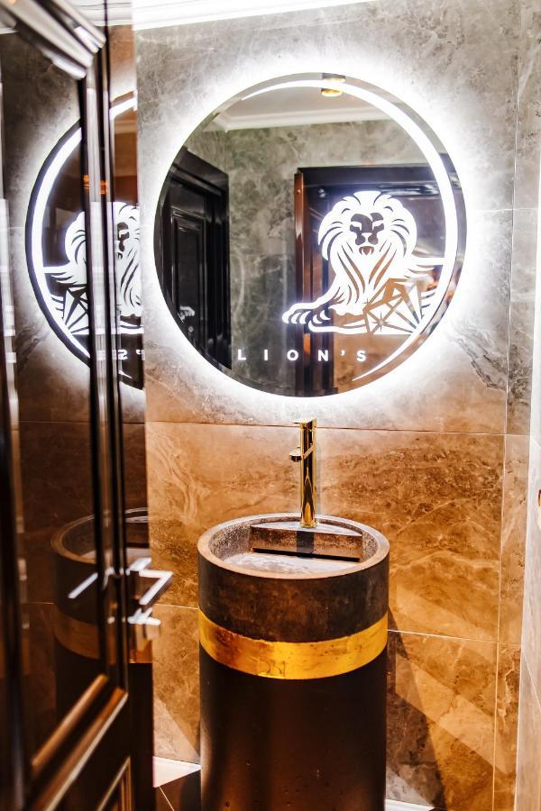 Lion'S Hotel Chişinău Extérieur photo