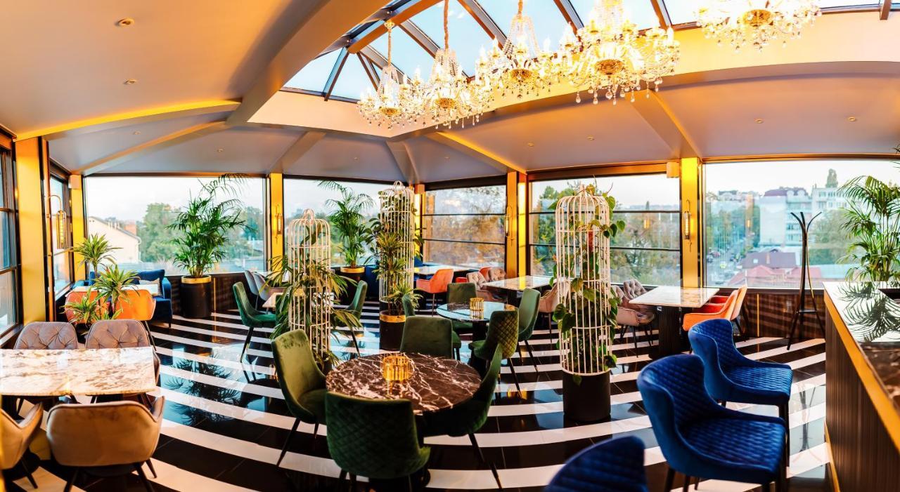 Lion'S Hotel Chişinău Extérieur photo